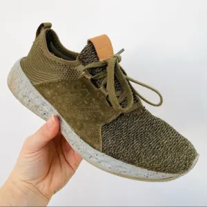 New Balance Green Suede &amp; Mesh Sneakers Speckled Sole