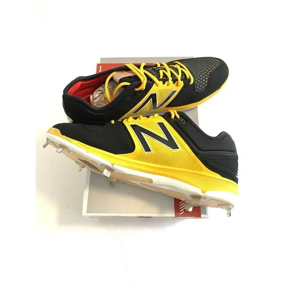 New Balance Low-Cut 3000v4 Metal Baseball Cleats