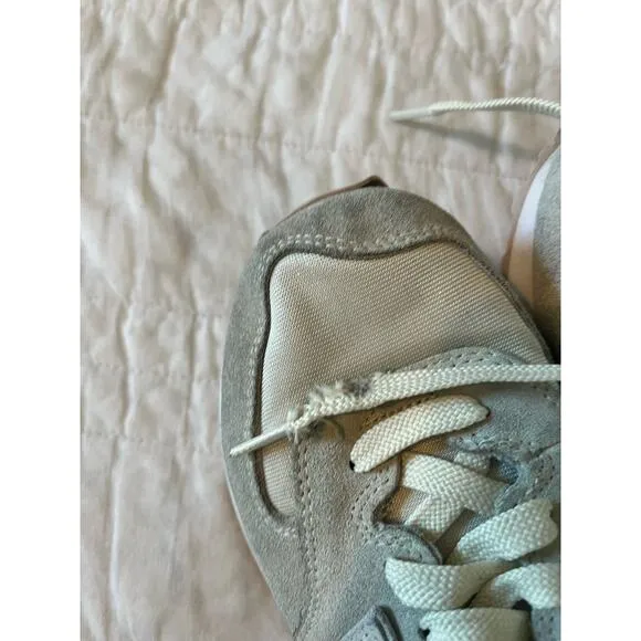 New Balance Women’s 574 Gray Beige Sparkly Size 9
