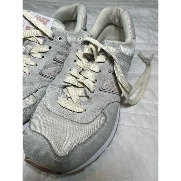 New Balance Women’s 574 Gray Beige Sparkly Size 9