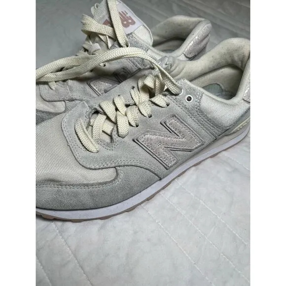 New Balance Women’s 574 Gray Beige Sparkly Size 9