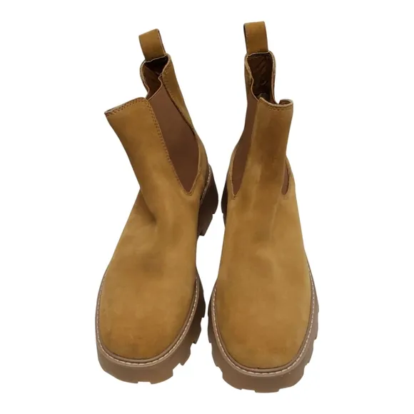 NEW DOLCE Vita  Boots SZ 8.5 M