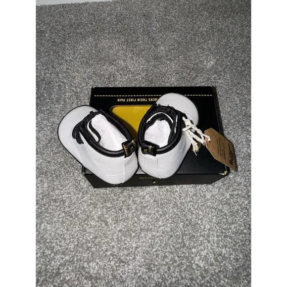 NEW! Dr. Martens Baby White Booties Size 3 Crib Shoes 1460 NIB