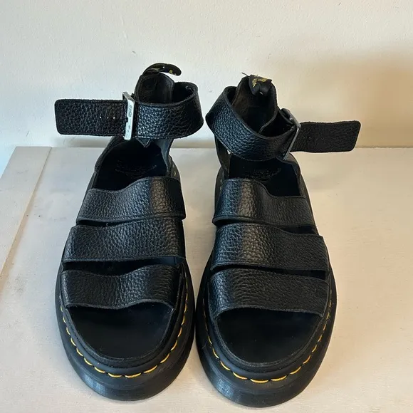 New Dr. Martens Clarissa II Quad Womens Size 7 Leather Platform Black Sandals
