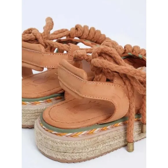 NEW FARM Rio camel Rope tie Flatform platform sandal size 10