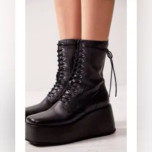 New Free People Anthropologie Black Arlyn Platform Gothic Combat Boots Shoes 6.5