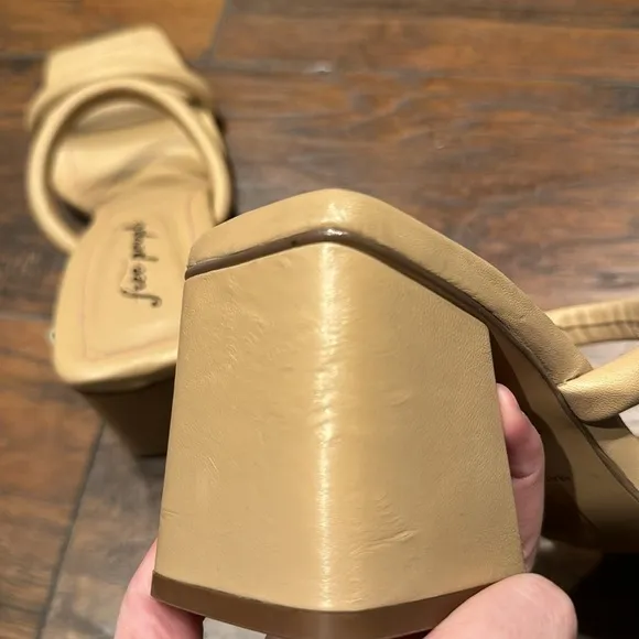NEW! Free People Double Strap Parker Heel In Dune - Size 39 EU