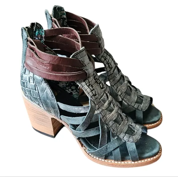 NEW Freebird by Steven Penny Block Heel Sandals Blue Leather Gladiator Style