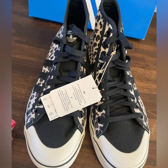 New in box Adidas shoes size 8.5 Nizza Platform Mid cheetah print sneakers 🖤🤎