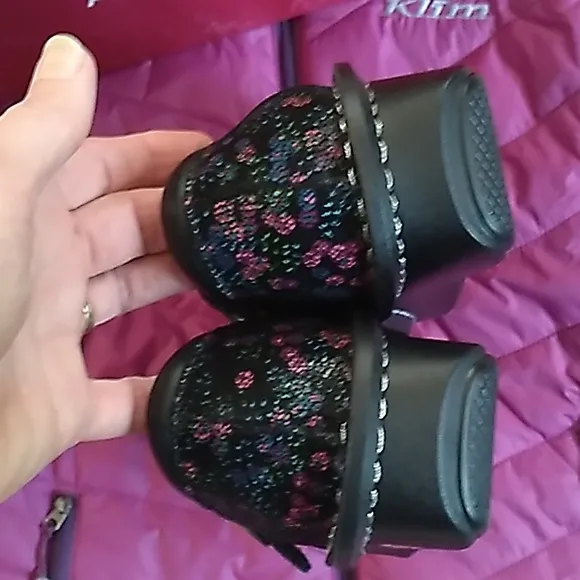 New In Box! Alegria Women's Black Floral Shoes Size 39