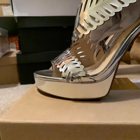 NEW JESSICA SIMPSON AZURE SILVER PLATFORM HEEL 9.5