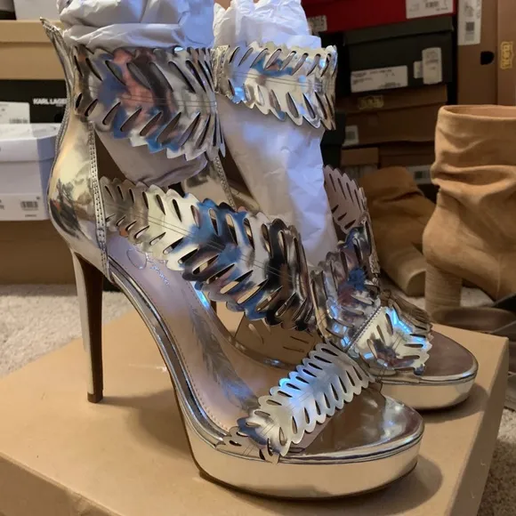 NEW JESSICA SIMPSON AZURE SILVER PLATFORM HEEL 9.5