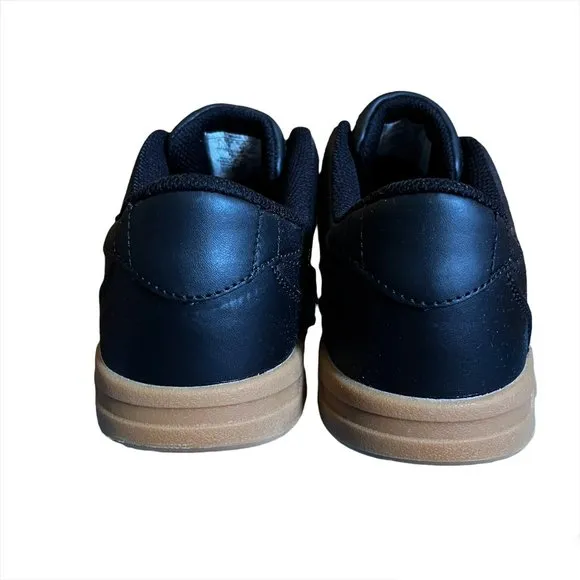 NEW! K-Swiss Men's Sneaker Shoes (Size: 8)