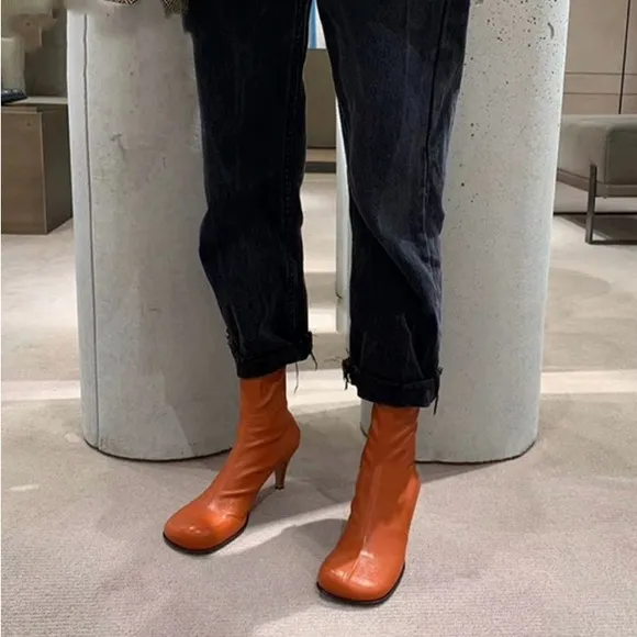 NEW leather boots in orange, size 3.7/38