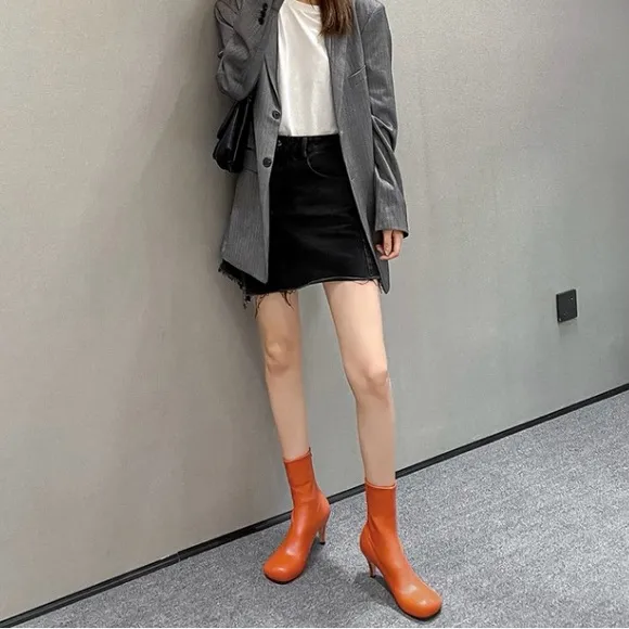 NEW leather boots in orange, size 3.7/38