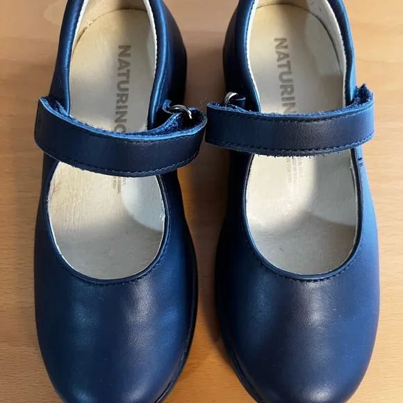 New Naturino Blue Leather Toddler Mary Jane Velcro Shoes sz 26 EU / 9.5 US