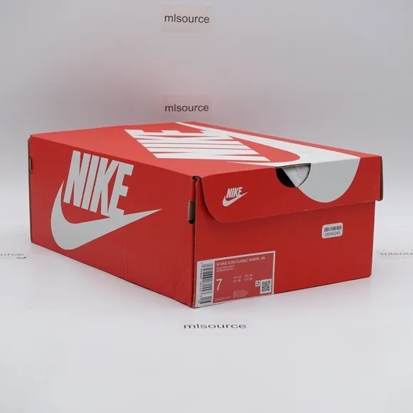 NEW Nike Icon Classic Platform Sandals DH0224-001 Black/White