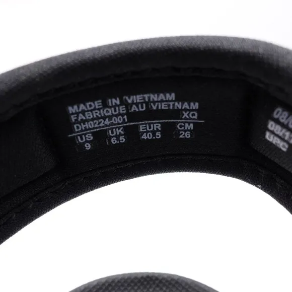 NEW Nike Icon Classic Platform Sandals DH0224-001 Black/White