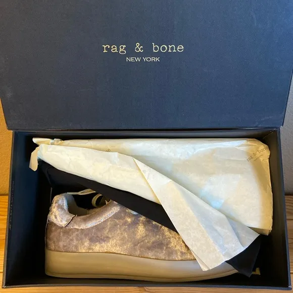 NEW! Rag &amp; Bone RB1 LOW Sneakers Shoes Dove Velvet Size 7/37 Gray Silver Rose