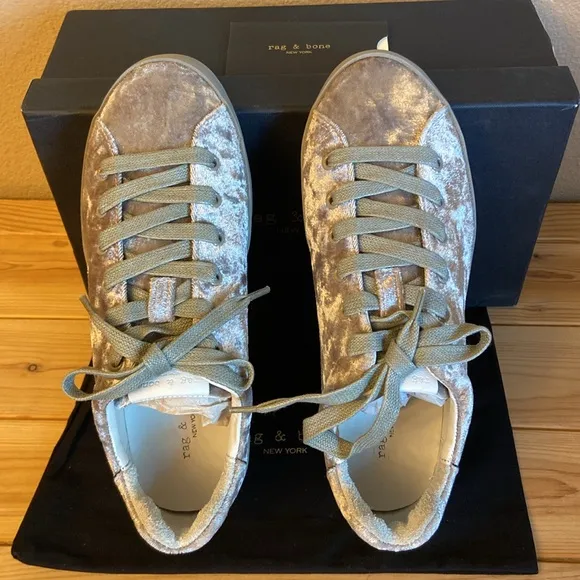 NEW! Rag &amp; Bone RB1 LOW Sneakers Shoes Dove Velvet Size 7/37 Gray Silver Rose