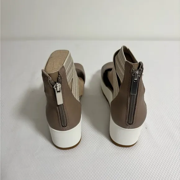 New Sorel Cameron Flatform Ankle Straps Platform Sandals Women's Size: 8.5