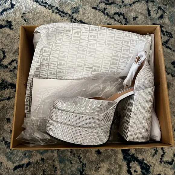 New Steve Madden Charlize Rhinestone Silver white platform heels Size 6.5