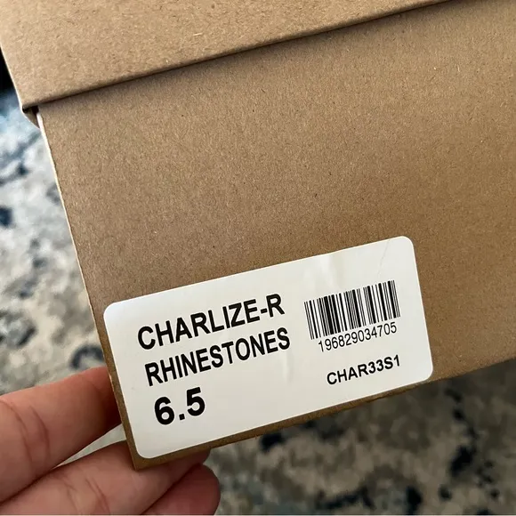 New Steve Madden Charlize Rhinestone Silver white platform heels Size 6.5