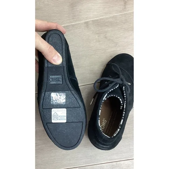 NEW TOMS Desert Wedge Bootie women black suede leather 6