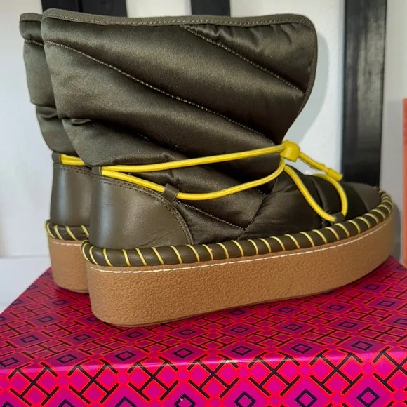 NEW Tory Burch Sleeping Bag sSize 7 Olive and Yellow Boots