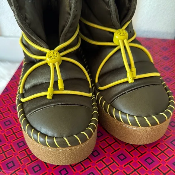 NEW Tory Burch Sleeping Bag sSize 7 Olive and Yellow Boots