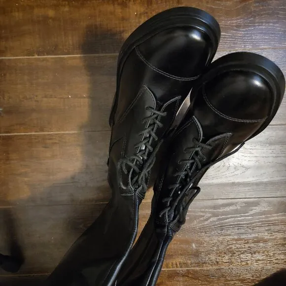 NEW Vince Camuto Sirdola Boots Womens 9.5 Knee High Contemporary Feminine Chic