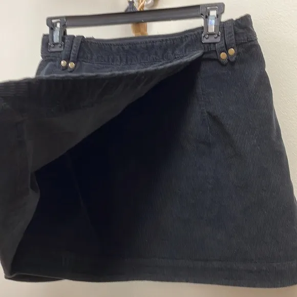 New Women’s Pilcro Corduroy Wrap Mini Skirt From Anthropologie!!🔥🔥🔥