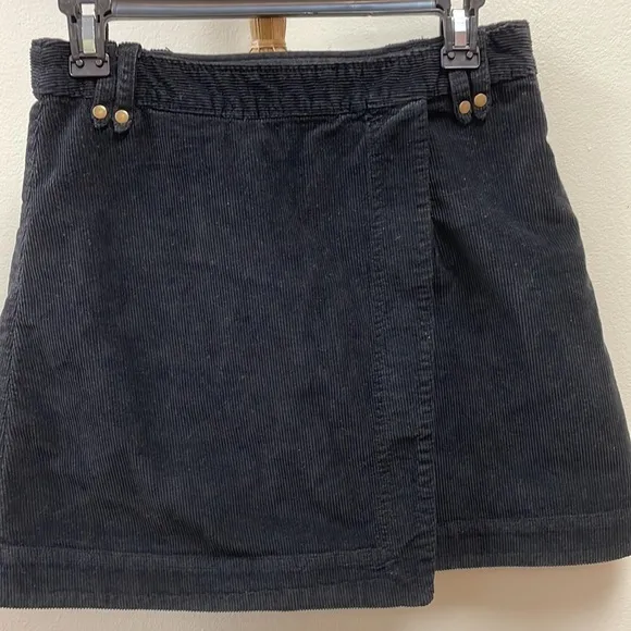 New Women’s Pilcro Corduroy Wrap Mini Skirt From Anthropologie!!🔥🔥🔥