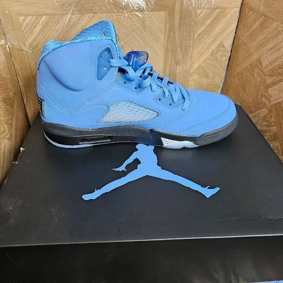 NEW Air Jordan 5 men's Retro SE Authentic basketball shoes blue size 10.5.