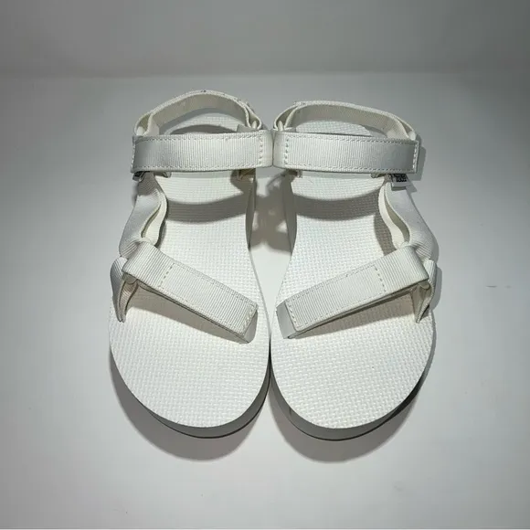 [NEW/BNIB] Teva White Flatform Platform Universal Sandals - US 7 / EU 38 / UK 5