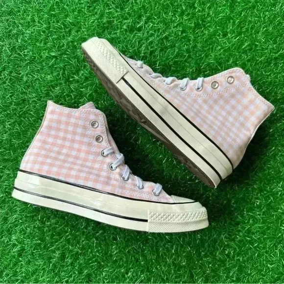 ✨New✨Converse Chuck Taylor All Star Chuck 70 Hi Cheeky Coral