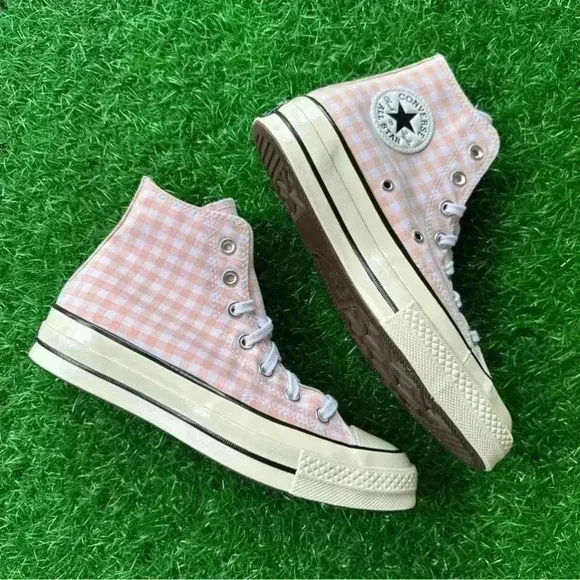 ✨New✨Converse Chuck Taylor All Star Chuck 70 Hi Cheeky Coral