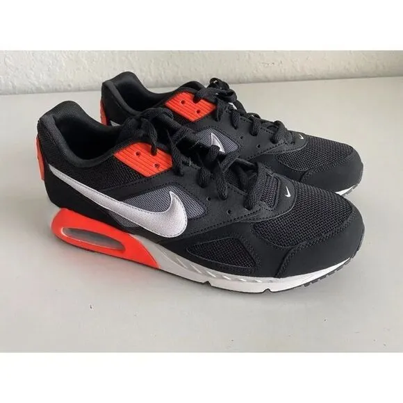 New Nike Air Max IVO Size 11.5 Running Shoe Sneaker 580518-016 Black Crimson