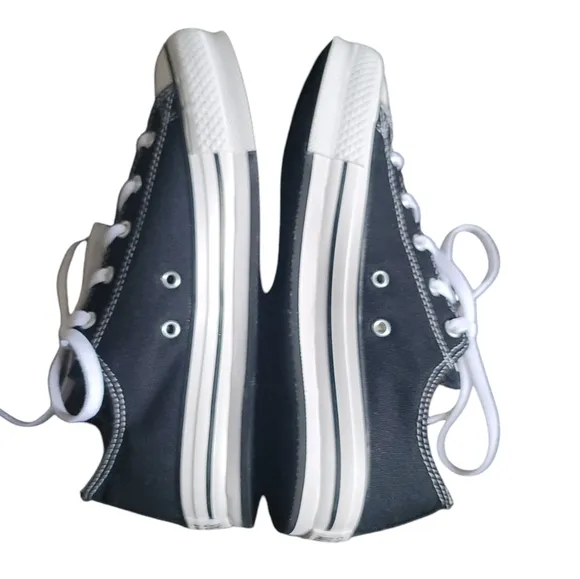 🖤NIB Big Kids Size 6 Coverse Platform Shoes 🤍