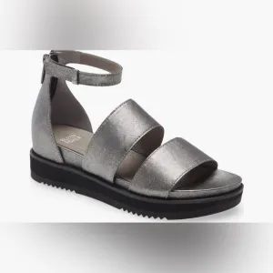 NIB Eileen Fisher Keno Silver Metallic Leather Platform Sandals 7.5 Medium