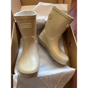 NIB Goumi Kids Dune Muddies SZ 13 Tan Neutral Toddler Rain Boots Shoes