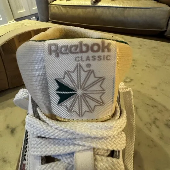 NIB Reebok Club C Geo Mid Tennis Sneaker Shoes White &amp; Dark Green Accent…