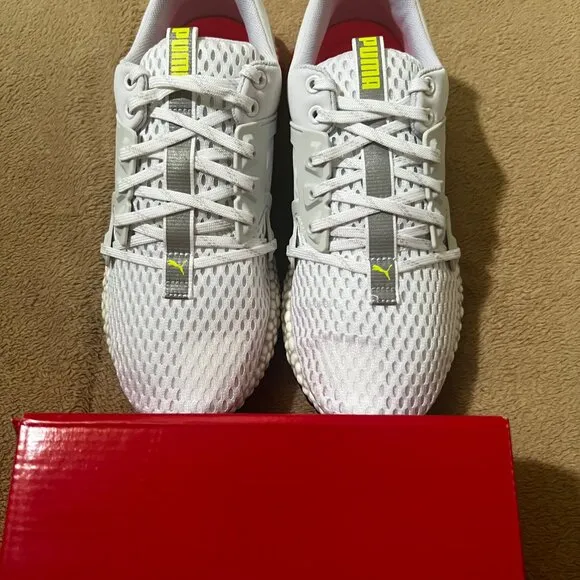 NIB WOMANS PUMA Hybrid Sky White/Pink 192576-05‎ Sz 8.5