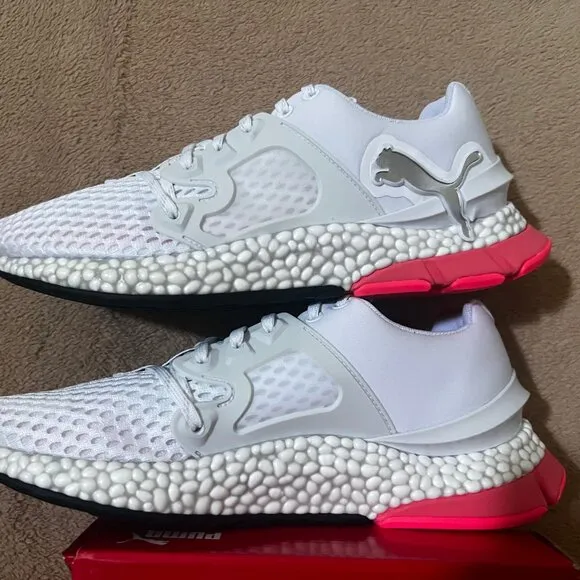 NIB WOMANS PUMA Hybrid Sky White/Pink 192576-05‎ Sz 8.5