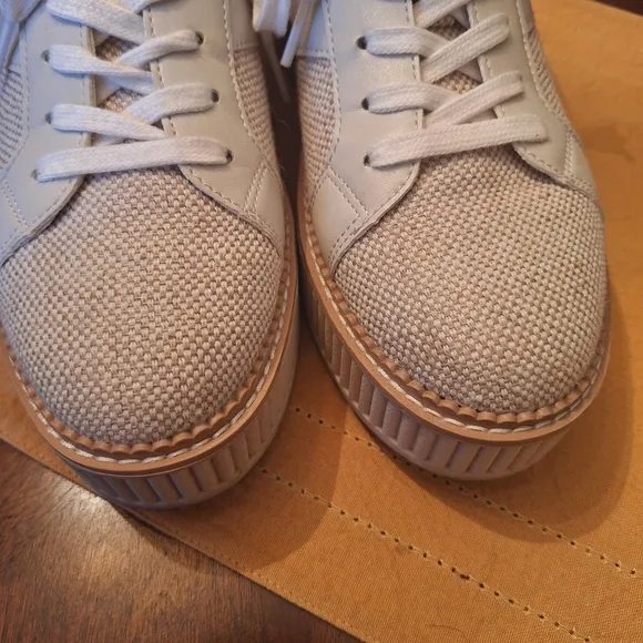 NICE Women's Bubbles DV dolce vita Cream Platform Sneakers