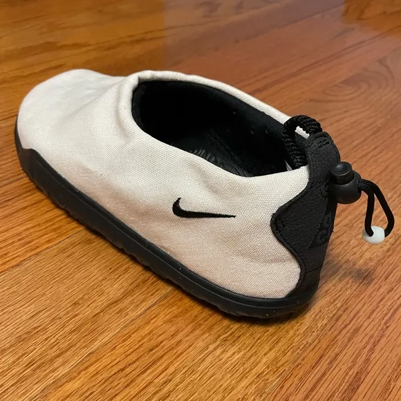 NIKE ACG MOC AIR MOC SUMMIT WHITE-BLACK &quot;SLIP ON SHOES&quot; SIZE 11 [DZ3407-100]