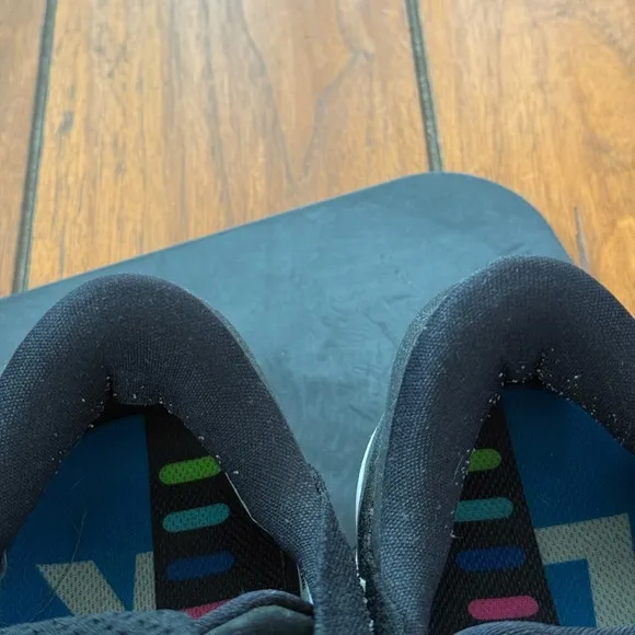 Nike Adapt BB self-lacing adaptive basketball sneakers with charging mat
