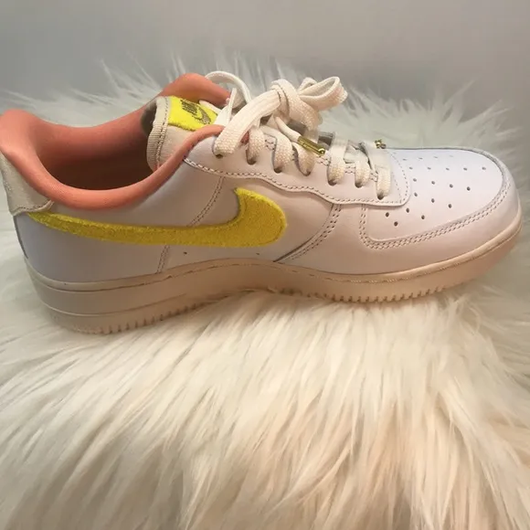 Nike Air Force 1 '07 LXWomen's Shoes Size 7.5