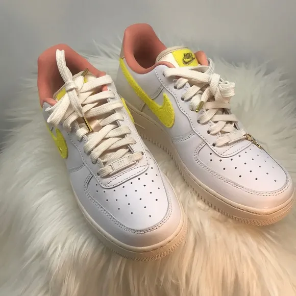 Nike Air Force 1 '07 LXWomen's Shoes Size 7.5