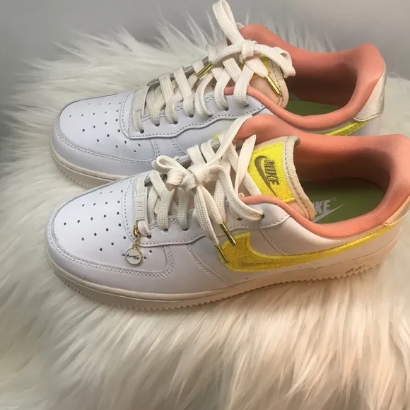 Nike Air Force 1 '07 LXWomen's Shoes Size 7.5